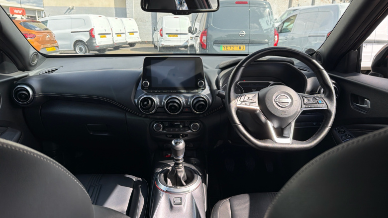 Nissan Juke 1.0 DiG-T 114 Tekna 5dr Petrol Hatchback